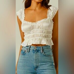 ASTR the Label White/Cream Ruffled Crop Top